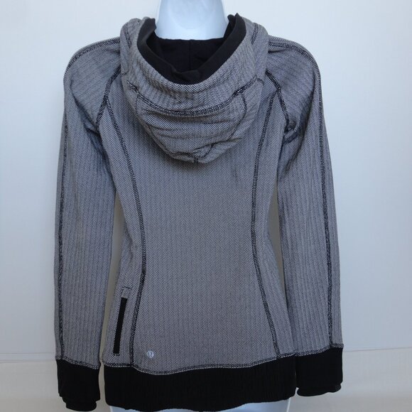 Share NWT LULULEMON HHBP/BLK Black Herringbone Think Fast Hoodie Jacket 2 - Picture 6 of 8